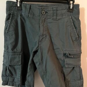 Sonoma Men's size 29 Cargo Shorts - blue green color